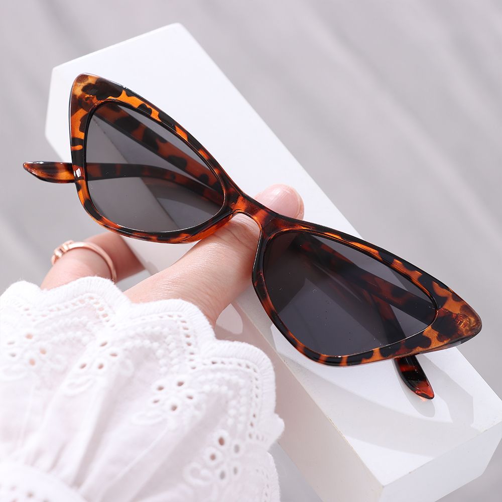 2022 New Vintage Cat Eye Sunglasses Small Frame Retro Sunglasses UV400 Protection Eyewear Fashion Trendy Streetwear Eyewear - Leopard-Grey / Sunglasses